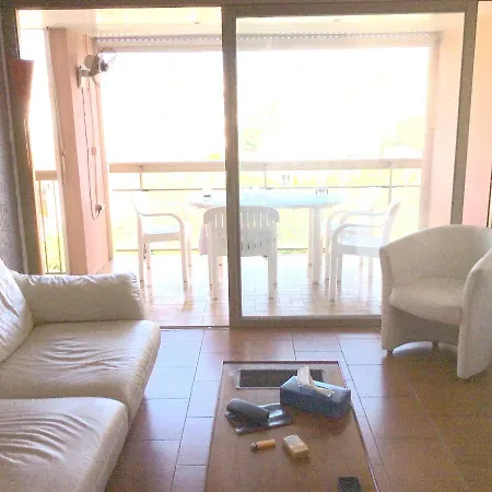 Rue Fontvieille アパート アンティーブ