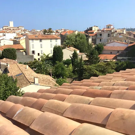 Rue Fontvieille * アンティーブ
